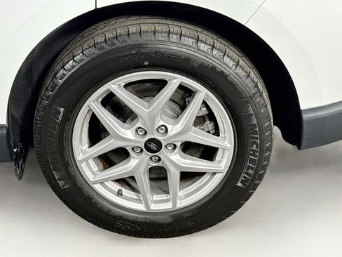 Used 2023 Ford Edge SEL AWD/4WD image 9