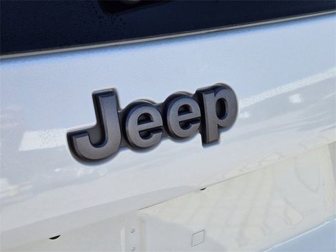 Used 2019 Jeep Cherokee High Altitude image 15