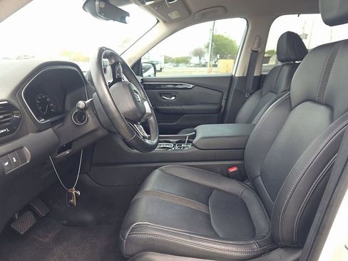 Used 2023 Honda Pilot EX-L image 3