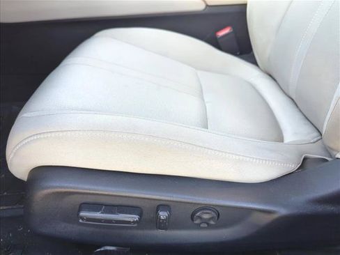 Used 2019 Honda Accord EX image 12