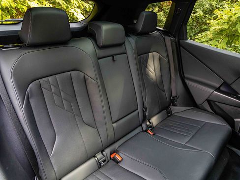 Used 2025 BMW X3 xDrive30i w/ Premium Package image 24