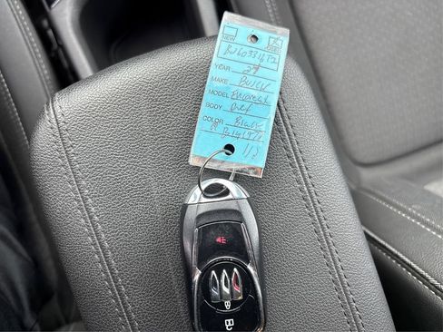 Used 2024 Buick Encore GX Preferred AWD/4WD image 36