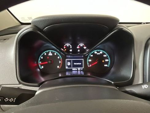 Used 2022 Chevrolet Colorado W/T w/ Custom Special Edition AWD/4WD image 18