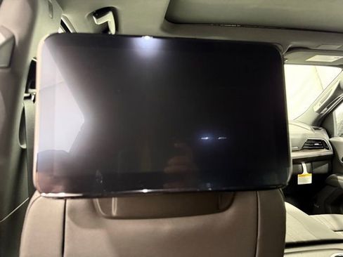 New 2026 Chevrolet Suburban High Country image 22