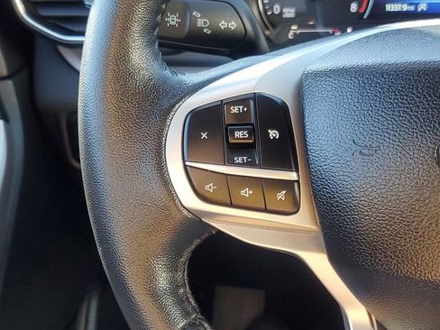Used 2024 Ford Explorer XLT w/ Equipment Group 202A image 18