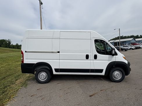 New 2025 RAM ProMaster 2500 FWD image 6
