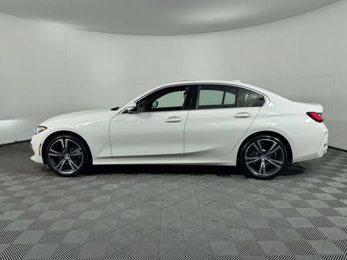 Used 2024 BMW 330i xDrive Sedan w/ Convenience Package AWD/4WD image 11