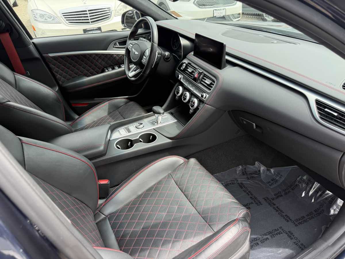 Used 2023 Genesis G70 3.3T image 14