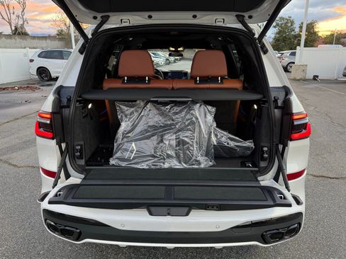 New 2026 BMW X7 M60i w/ Executive Package image 16