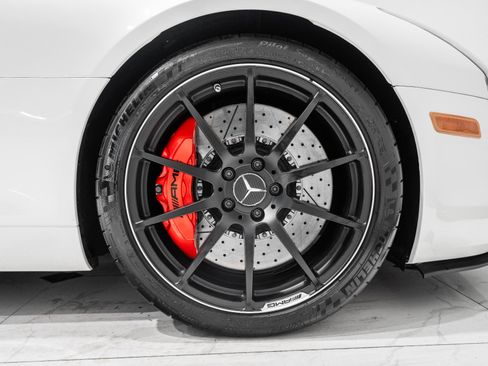 Used 2012 Mercedes-Benz SLS AMG Coupe image 17