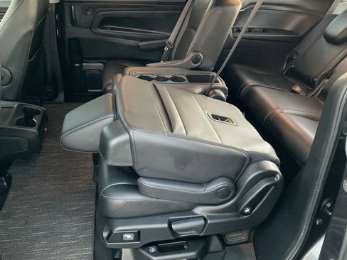 Used 2024 Honda Odyssey EX-L image 37