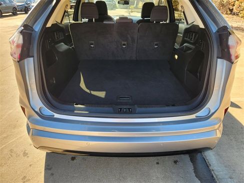 Used 2022 Ford Edge SE w/ Black Appearance Package image 19