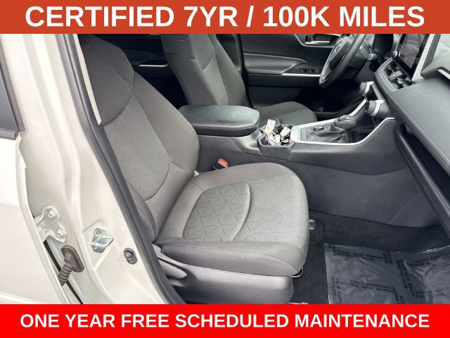 Used 2024 Toyota RAV4 XLE AWD/4WD image 9