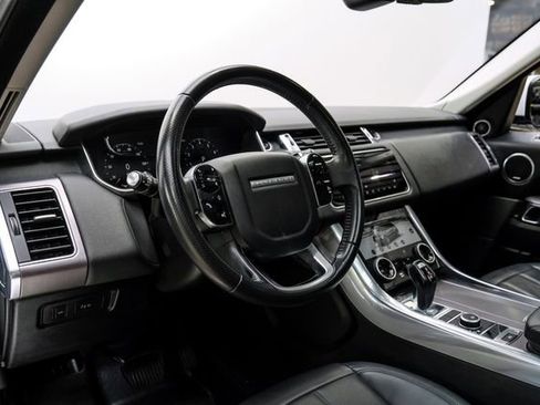 Used 2019 Land Rover Range Rover Sport HSE image 10