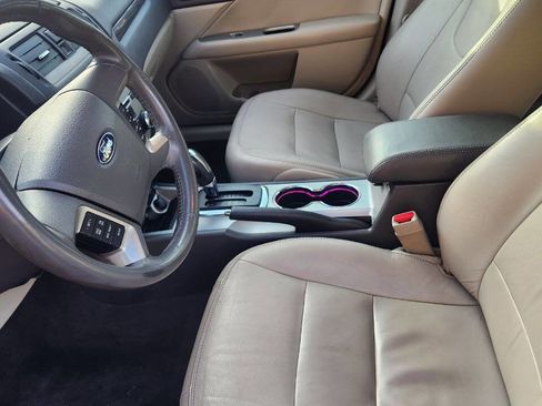 Used 2011 Ford Fusion SEL w/ 301A Rapid Spec Order Code image 3