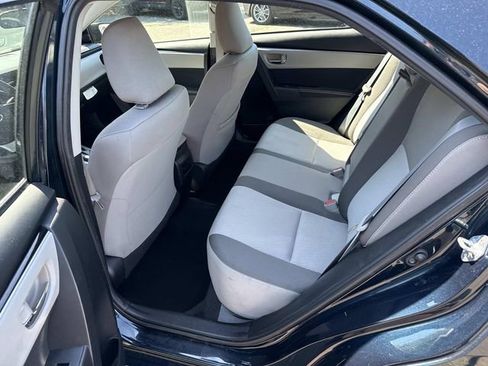 Used 2018 Toyota Corolla LE FWD image 16