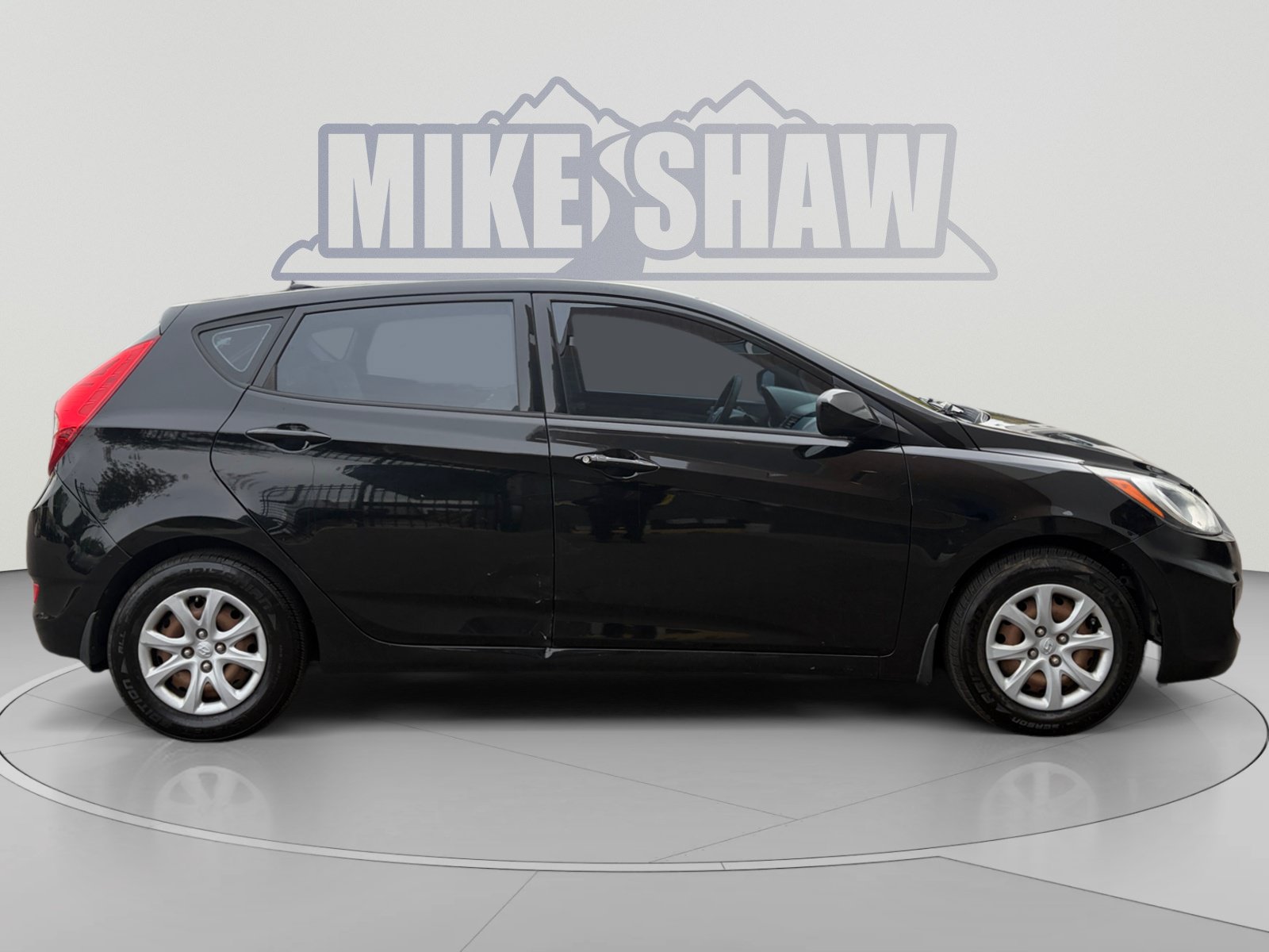 Used 2012 Hyundai Accent GS FWD image 6