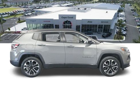 Certified 2022 Jeep Compass Limited image 5