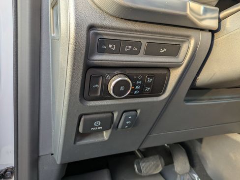 Certified 2024 Ford F150 Lariat w/ FX4 Off-Road Package AWD/4WD image 18