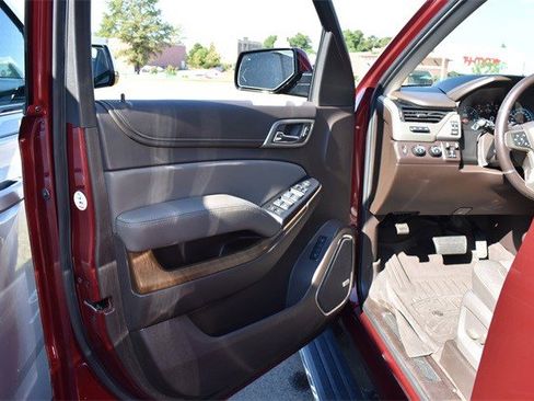 Used 2019 GMC Yukon Denali w/ Denali Ultimate Package image 24