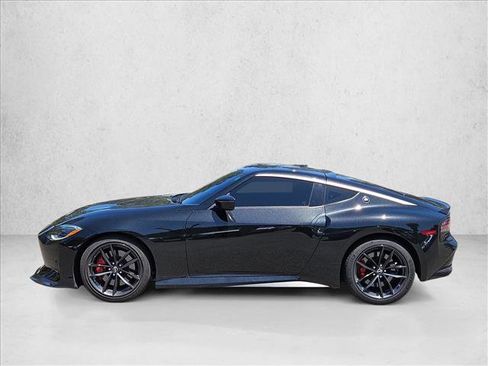 Used 2025 Nissan Z Performance w/ Floor Mat Package RWD image 9