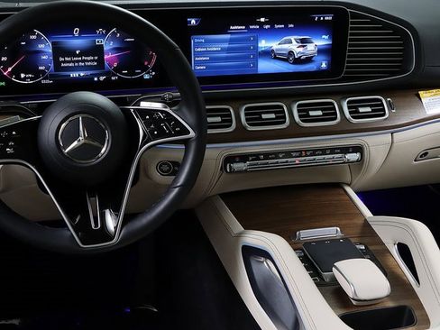 Certified 2025 Mercedes-Benz GLE 350 4MATIC image 15