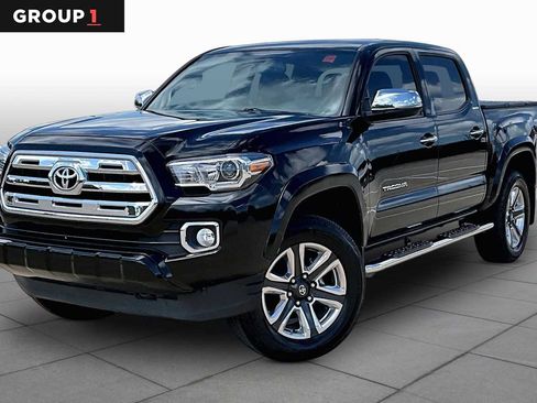 Used 2017 Toyota Tacoma Limited w/ Tow Package RWD image 1