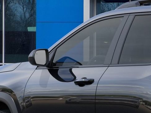 New 2027 Chevrolet Equinox RS w/ Convenience Package III FWD image 12