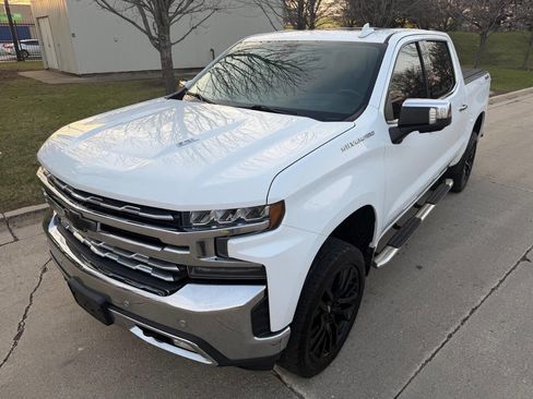 Used 2019 Chevrolet Silverado 1500 LTZ w/ LTZ Plus Package image 3