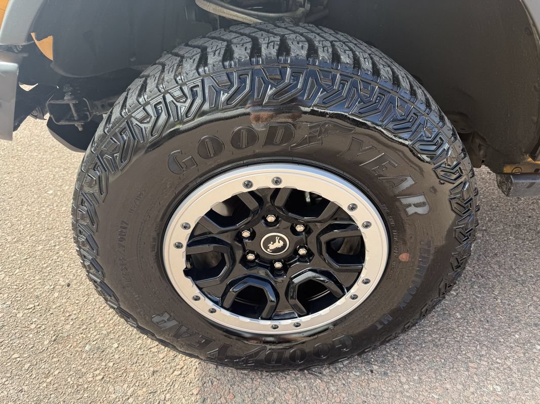 Used 2022 Ford Bronco Black Diamond AWD/4WD image 9