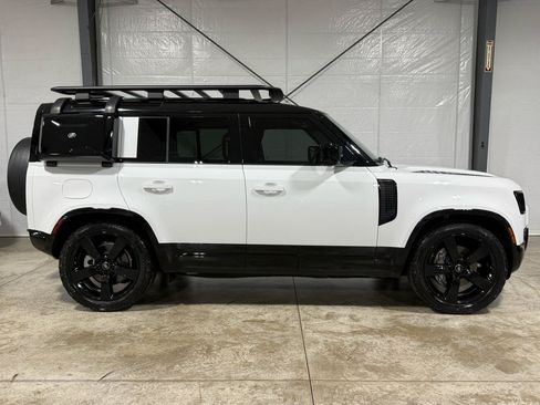 Used 2022 Land Rover Defender 110 X-Dynamic HSE AWD/4WD image 7