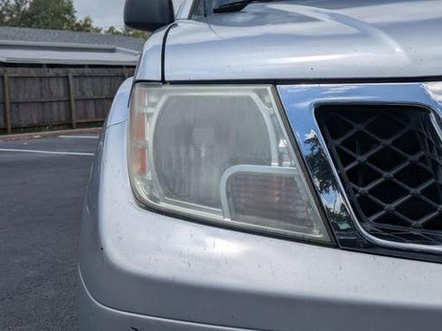 Used 2014 Nissan Frontier SV RWD image 10