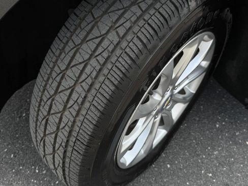 Used 2020 Chevrolet Equinox LT image 55