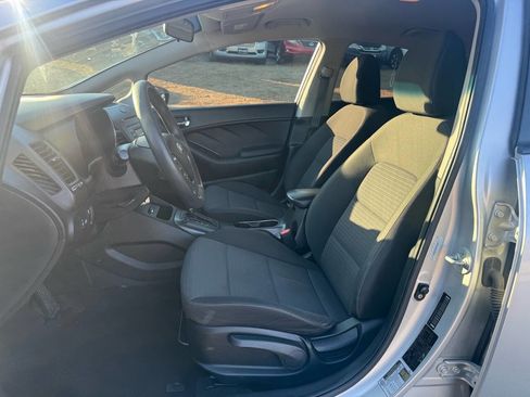 Used 2014 Kia Forte LX w/ Popular Package image 9