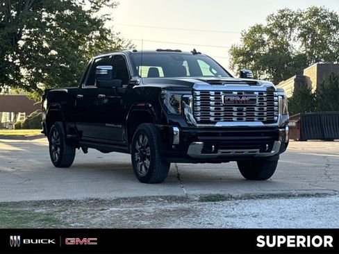 Used 2025 GMC Sierra 2500 Denali w/ Denali Reserve Package AWD/4WD image 1
