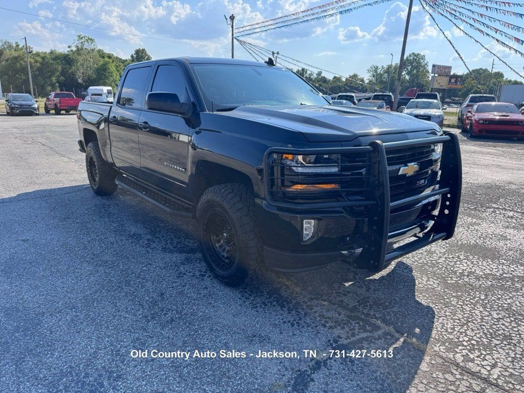 Used 2018 Chevrolet Silverado 1500 LT w/ All Star Edition AWD/4WD image 4