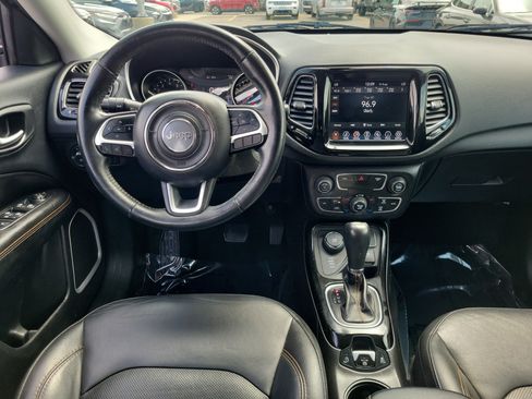Used 2019 Jeep Compass Limited AWD/4WD image 10