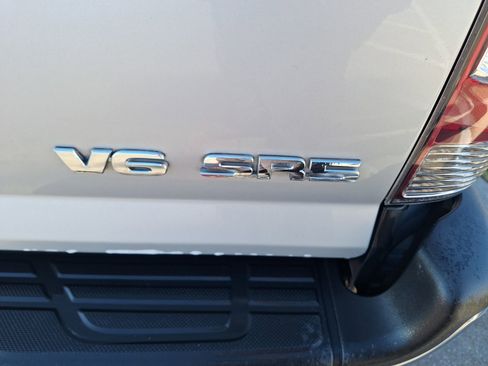 Used 2011 Toyota Tacoma 4x4 Access Cab V6 image 12