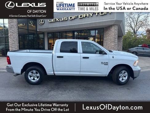 Used 2022 RAM 1500 Classic SLT image 2
