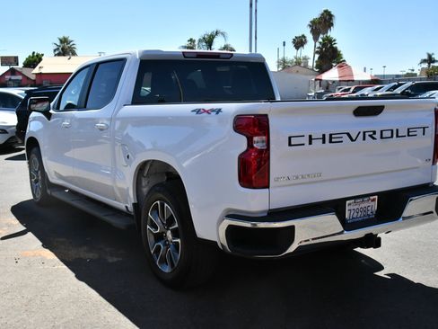 Used 2025 Chevrolet Silverado 1500 LT w/ LPO, Dark Essentials Package AWD/4WD image 6