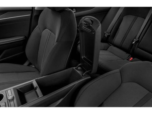 Used 2021 Kia K5 LXS FWD image 17