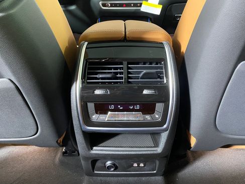 Used 2026 BMW X5 xDrive50e w/ M Sport Package AWD/4WD image 30