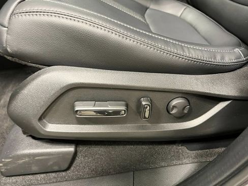 New 2025 Honda Pilot EX-L image 14