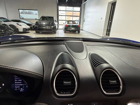 Used 2022 Porsche 718 Boxster image 44
