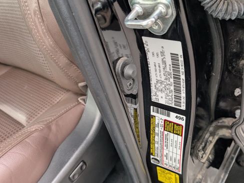 Used 2023 Toyota Tacoma Limited AWD/4WD image 15