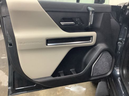 New 2026 GMC Hummer EV SUV image 18