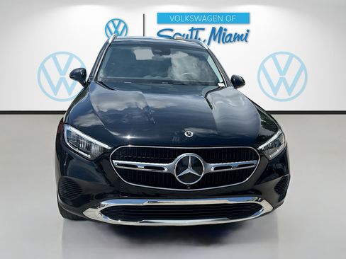 Used 2023 Mercedes-Benz GLC 300 4MATIC w/ Exclusive Trim Package image 2