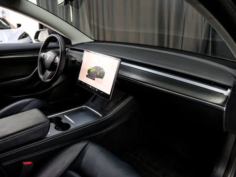 Used 2023 Tesla Model 3 Standard Range RWD image 19