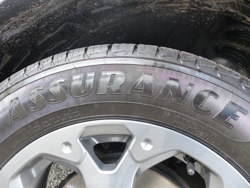 Used 2022 Subaru Crosstrek 2.5i Sport image 14