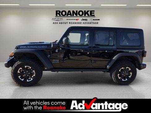 Used 2025 Jeep Wrangler Unlimited Rubicon 4xe w/ Convenience Group image 7
